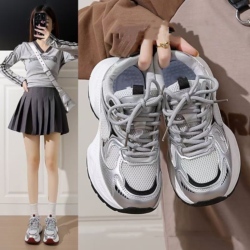 2025 nuevos zapatos de papá ultraligeros de todo fósforo, zapatos blancos de primavera y verano para mujer, suela gruesa, realce la apariencia, deportes de carrera