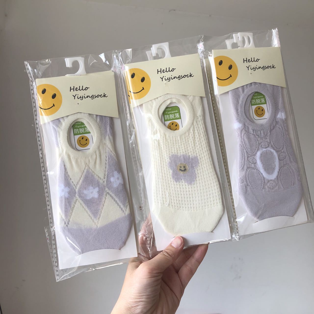 ¡Venta al por mayor 10 pares de calcetines invisibles antideslizantes de silicona! De alta calidad para los calcetines de corte bajo comerciales del barco del aire acondicionado de las mujeres populares estupendas del INS