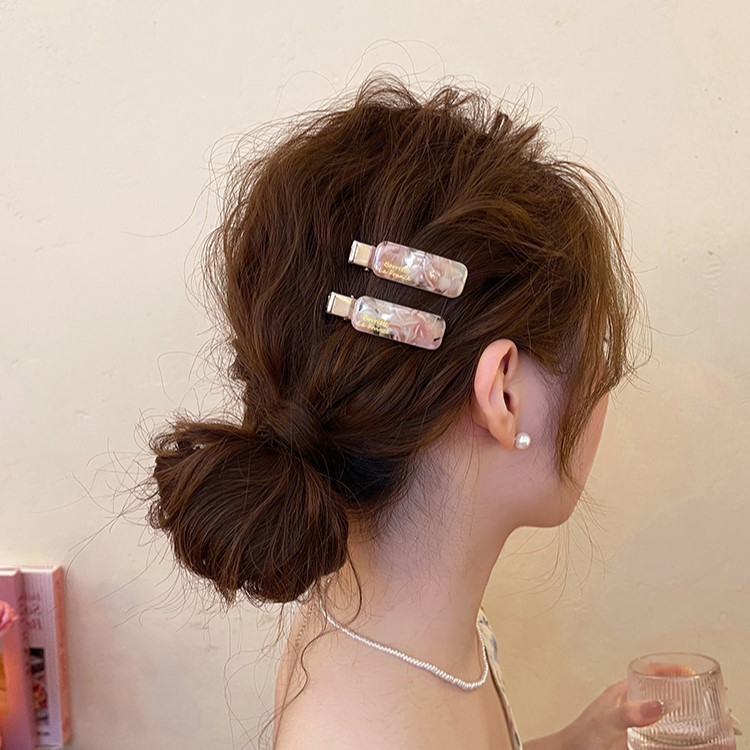 ファッショナブルなアセテートヘアピン女性のための 2025 新しいハイエンドカモノハシクリップサイドヘアクリップ前髪クリップサイドクリップヘアピンヘアアクセサリー夏|undefined