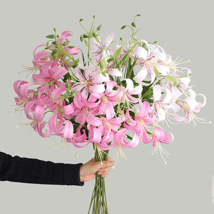 Fake flower shooting props simulated hand feel Jialan lily dining table layout simulated hanging double petal fake lily bouquet