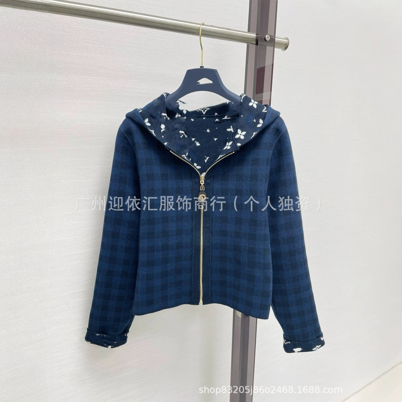 Shenzhen Nanyou~L brand top version hooded knitted cardigan for women, new loose casual fashion top, long-sleeved jacket Shenzhen Nanyou~L brand top version hooded knitted cardigan for women, new loose casual fashion top, long-sleeved jacket