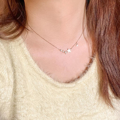 Korean style fashionable five-pointed star necklace for women, real gold-plated shell clavicle chain, niche design, light luxury necklace jewelry trend