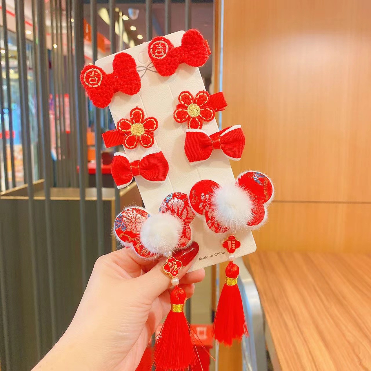 Estilo antiguo Año Nuevo Bola de pelo rojo para niños arco horquilla festivo linda chica Año Nuevo tocado horquilla accesorios para el cabello