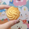 Cookie biscuits hair clip simulation food is fun and funny.