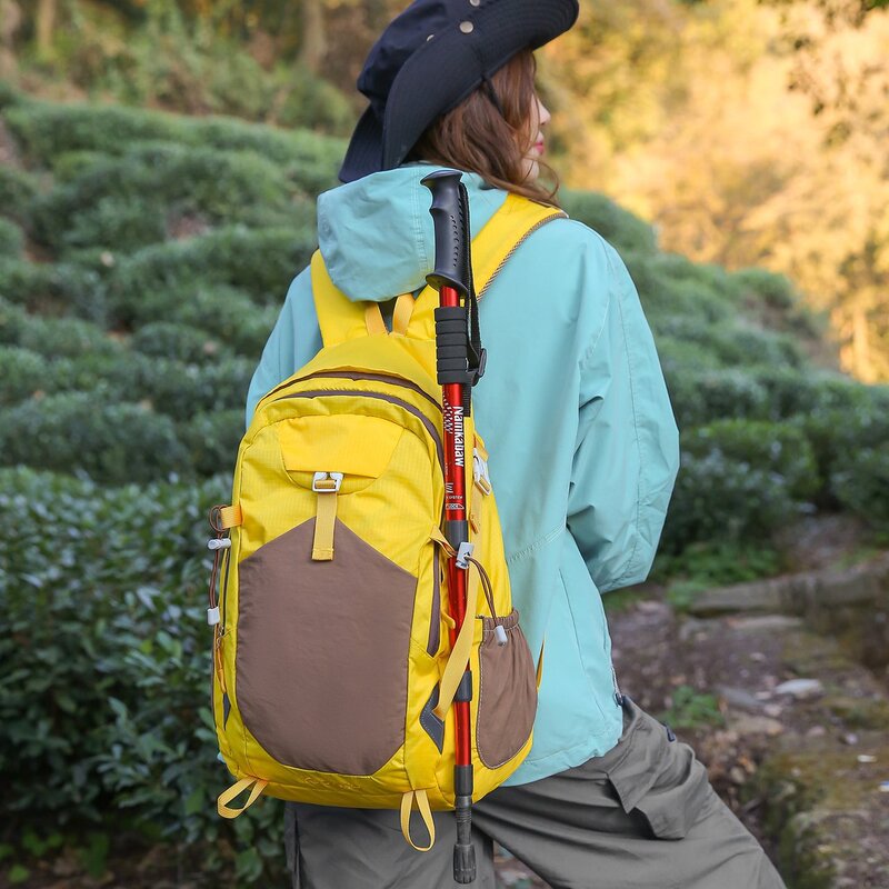 Outdoor hiking backpack for women, lightweight, waterproof, large capacity, suitable for college students, travel, and mountain climbing Outdoor hiking backpack for women, lightweight, waterproof, large capacity, suitable for college students, travel, and mountain climbing