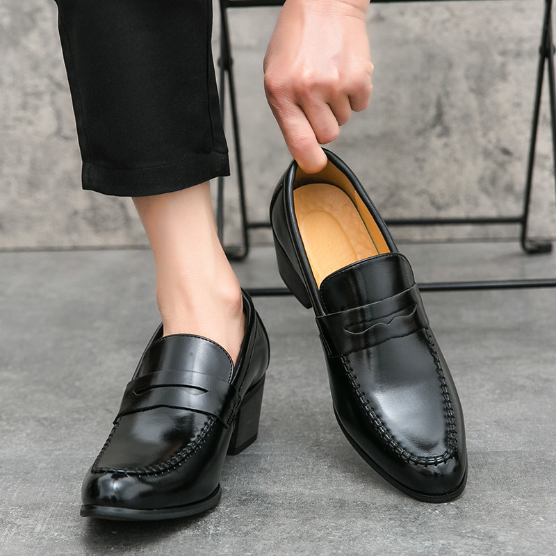 Comercio exterior transfronterizo nuevo estilo retro zapatos de hombre de tacón alto moda zapatos de cuero de negocios europeos y estadounidenses zapatos de cuero de moda image 5