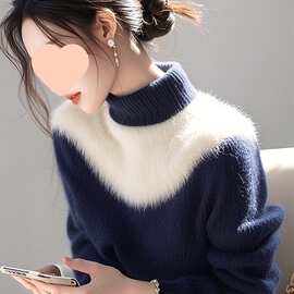 蓝白拼色仿貂绒毛衣女冬季新款感超好看半高领上衣针织衫