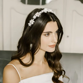 插梳;发带;皇冠