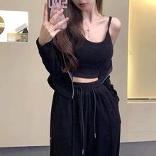 秋季搭配软糯新款港风时尚感小众休闲运动服三件套女盐系