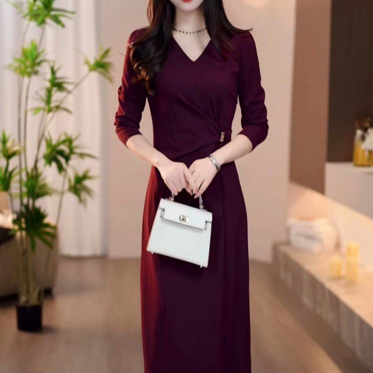 Middle-Aged and Elderly Women's Spring and Autumn New Long-Sleeved Dress 2025 New Autumn Clothing Middle-Aged Mother's Long Group Dress Middle-Aged and Elderly Women's Spring and Autumn New Long-Sleeved Dress 2025 New Autumn Clothing Middle-Aged Mother's Long Group Dress