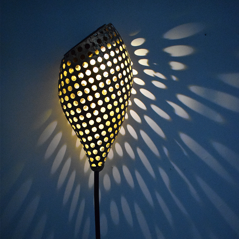 太阳能风铃户外庭院灯圆点镂空地插灯装饰室外花园装饰铁艺景观灯