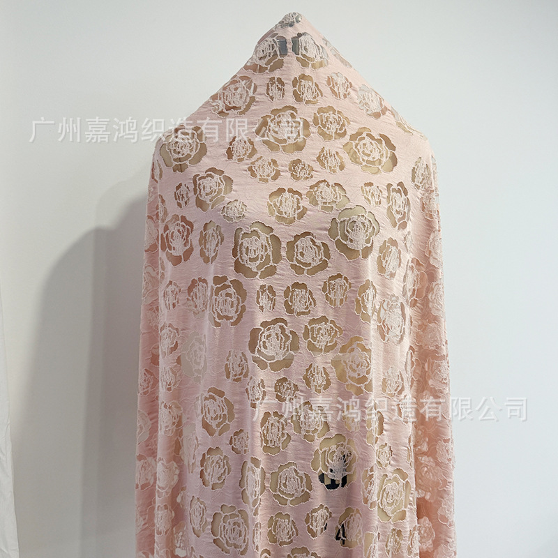 Primavera y verano agujeros jacquard tela de punto tulle suave falda abrigo cardigan tela de moda casual de mujer