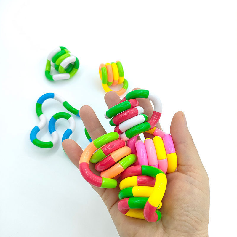 Carro de juguete de cabina pequeña aeronave para empujar pequeñas burbujas molino de viento regalo barato para niños pequeños juguetes lotes