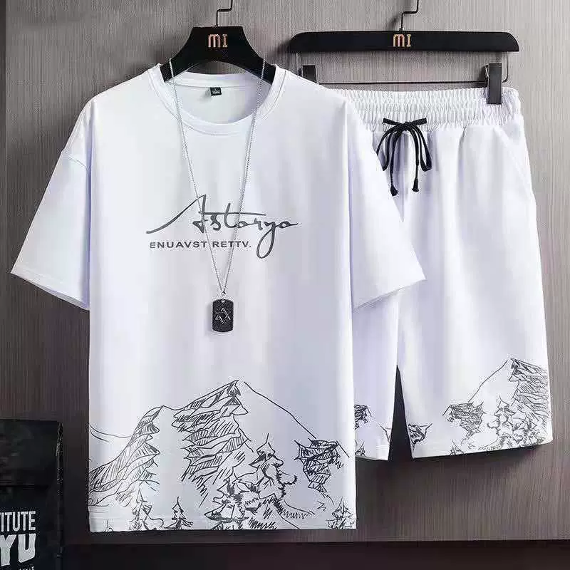 夏季薄款冰丝短袖短裤潮流衣服男装一套搭配帅气男士运动休闲套装
