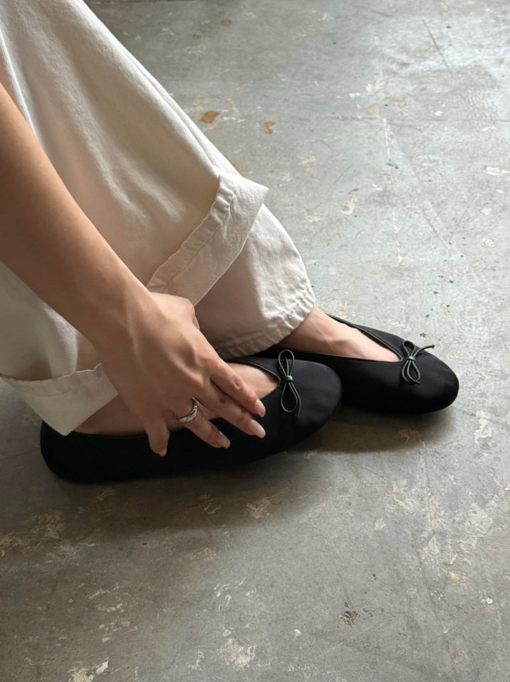 Giày Mary Jane nữ đế bệt mũi tròn thắt nơ, chất liệu satin mềm mại, cổ thấp — màu đen chi tiết 3