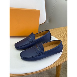 ��ʿ����Ь���ù⻬ţƤ����ţƤ�ͽq��Ƥ�R�˿p���������m��Ь