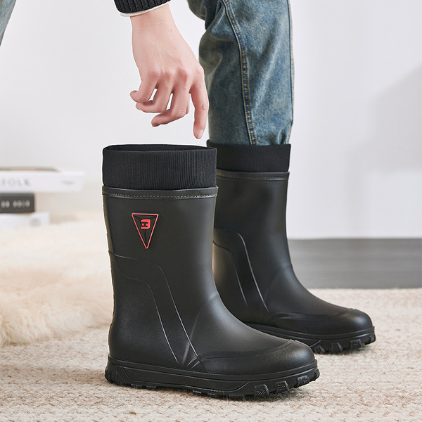 Fashionable rain boots for men