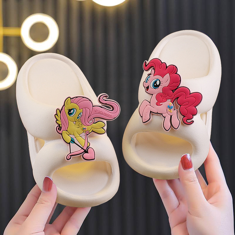 Pony Baoli verano nuevo estilo EVA para padres e hijos arrastre casa al aire libre lindo baño de dibujos animados baño sandalias y zapatillas antideslizantes