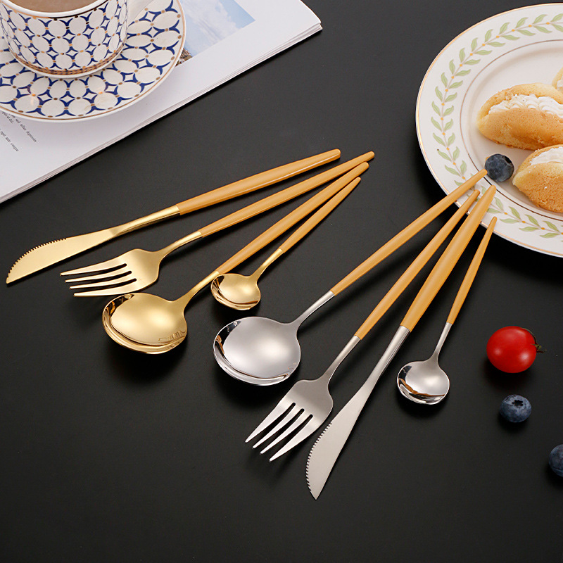 Cuchillo de filete occidental, tenedor, cuchara de postre Vajilla transfronteriza de 4 piezas Amazon Acero inoxidable portugués cuchillo, tenedor y traje de cuchara