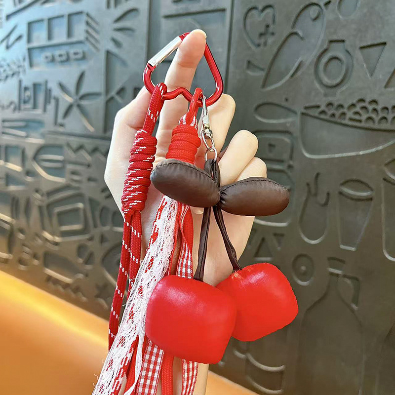 Rojo - Bolsa de cerezas de tela colgada