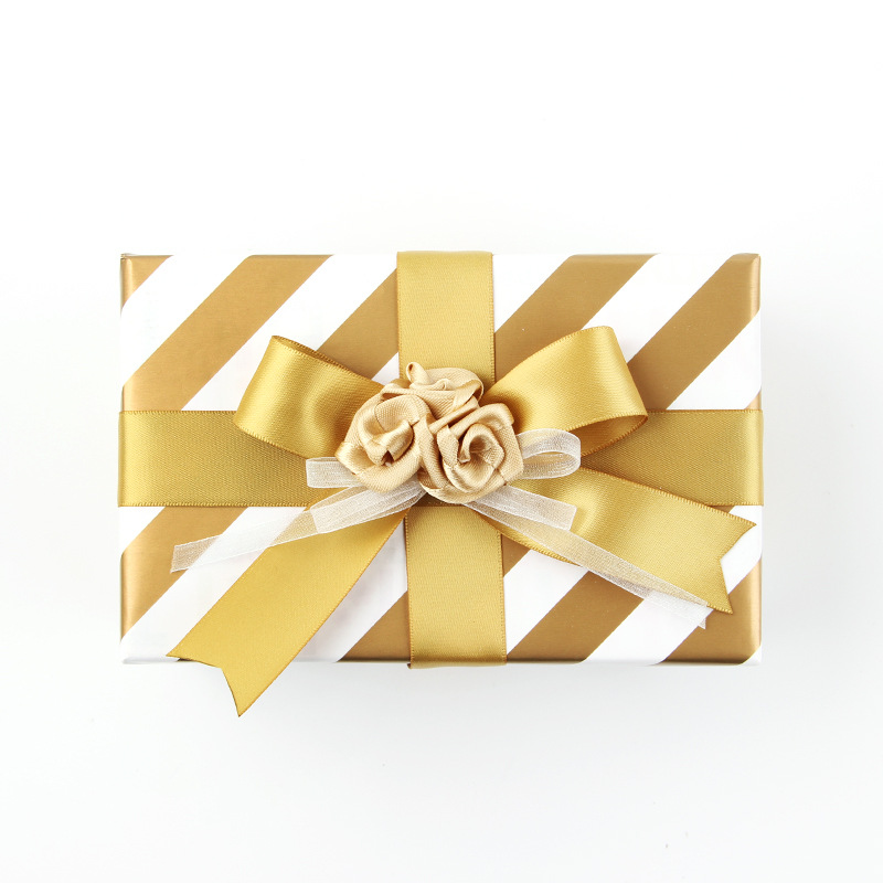 Papel de regalo de navidad transfronterizo caja de regalo de cumpleaños de san valentín papel de embalaje de lunares papel de regalo al por mayor