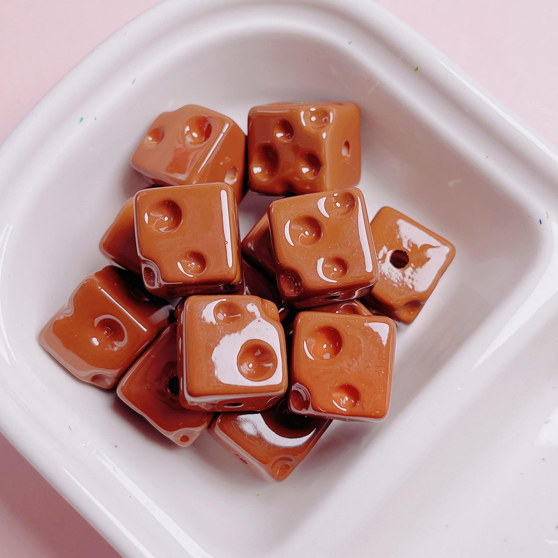 Acrílico color caramelo queso agujero recto beads diy accesorios de joyería de cadenas de teléfonos móviles colgantes de beads sueltos llaveros beads