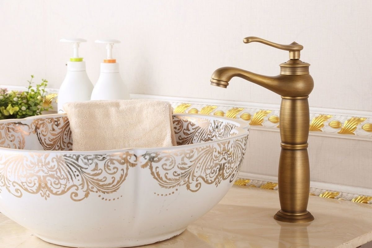 All-copper European-style antique washbasin faucet, retro bathroom cold and hot water mixing valve, single hole for household bathroom washbasin undefined