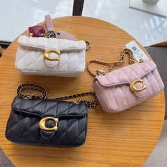 Coco C 新しいダイヤモンド高級本革タビー 26 シラノスバッグスモールフレグランスショルダーハンドバッグクロスボディ脇の下の女性のバッグ