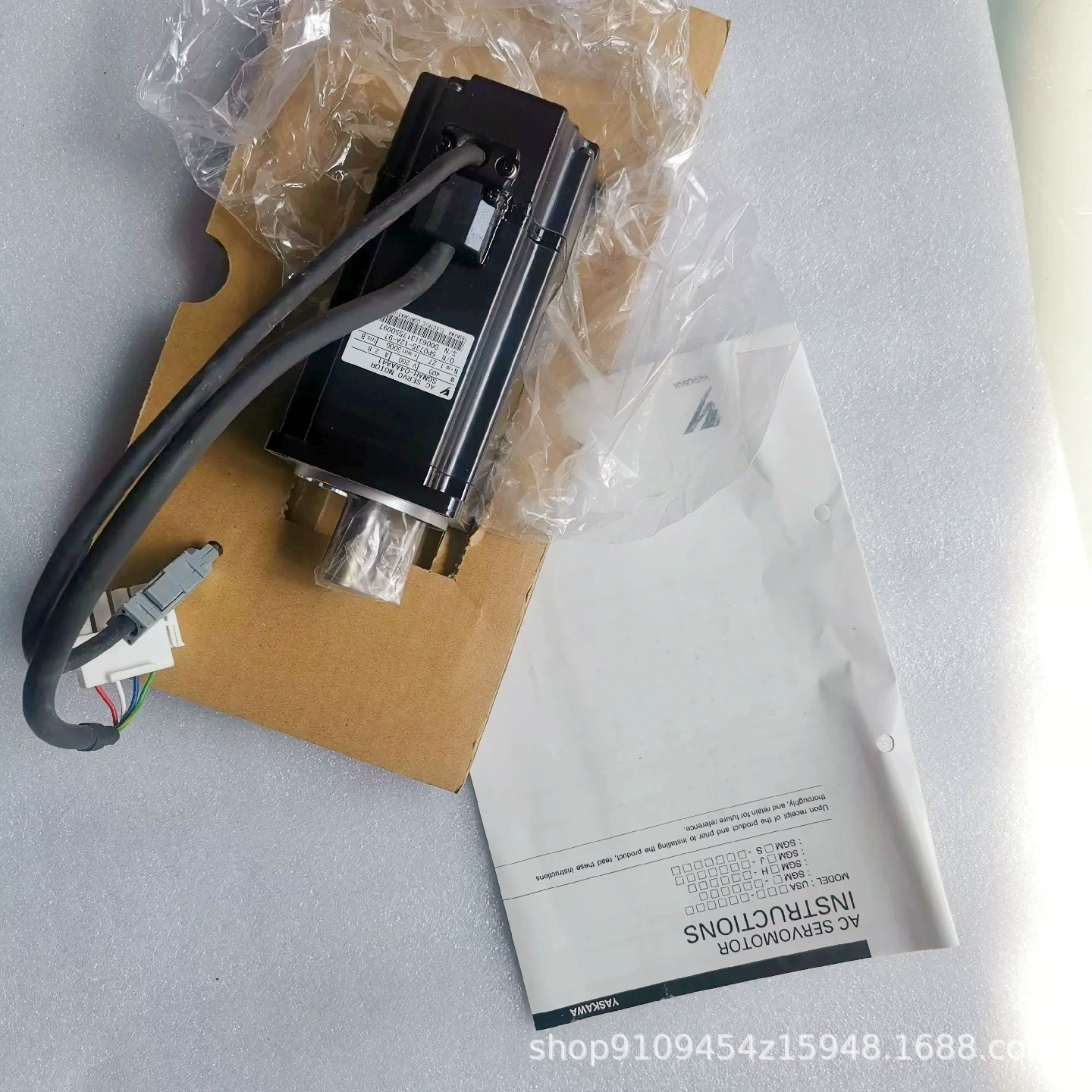 Yakawa SGMAH-02AAA41 спот новый оригинальный подлинный