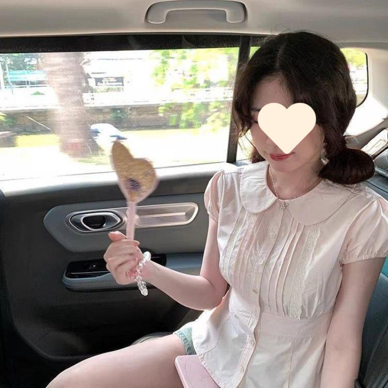 Korean-style gentle pink doll-collar short-sleeve shirt with a youthful design and lace trim for summer, suitable for students Korean-style gentle pink doll-collar short-sleeve shirt with a youthful design and lace trim for summer, suitable for students