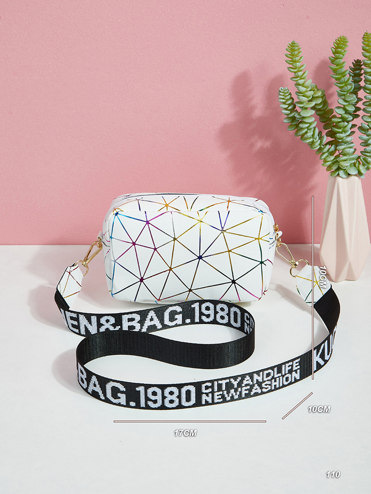 白色彩线 (3).jpg