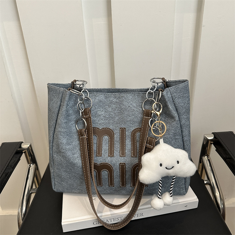 Carta de dama de gran capacidad de invierno 2024 nuevo estilo versátil bolso casual bolso de alta calidad sensación de moda