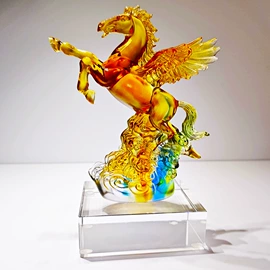 琉璃工艺品;奖杯;佛像/神像