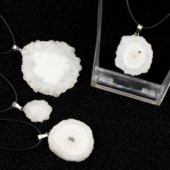 2329-天然水晶太阳花吊坠 水晶簇切片水晶牙项链diy原石挂件材料