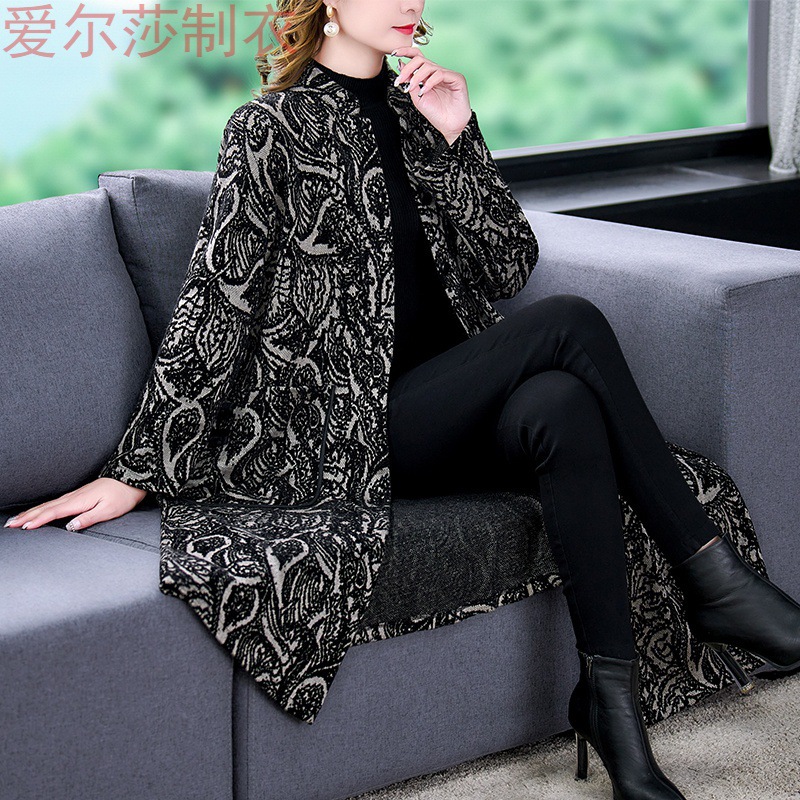 High-Quality Women's Trench Coat, High-End Long Style for Spring and Autumn, Plus-Size Loose Fit for Middle-Aged Mothers, 100kg Casual Coat