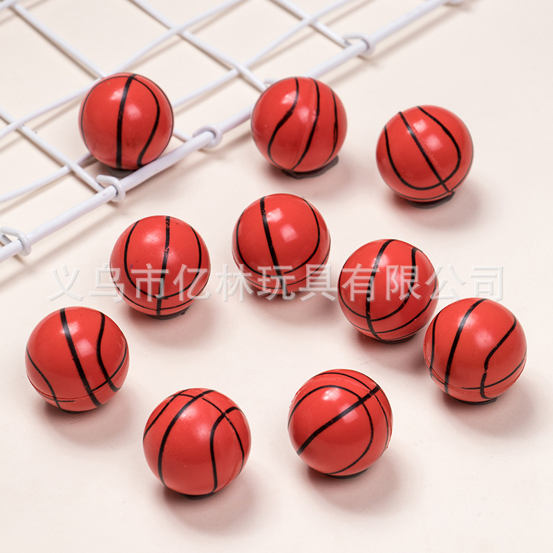 32篮球.jpg