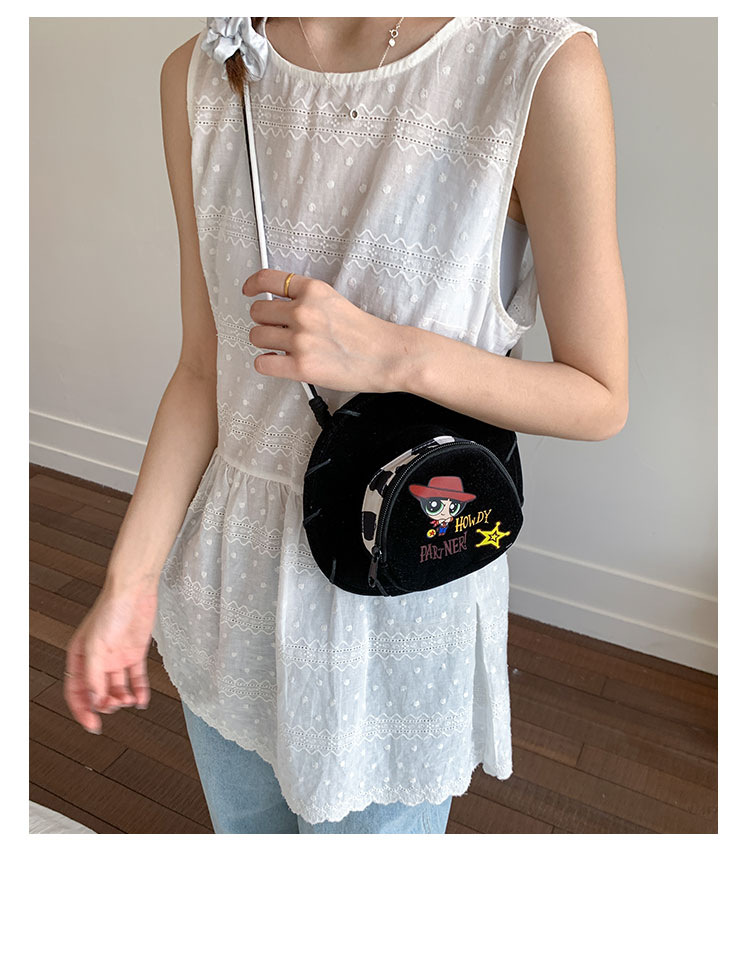 Cute Ins-style 2025 summer new denim hat crossbody bag with cartoon design, fun and personalized single-shoulder phone case undefined