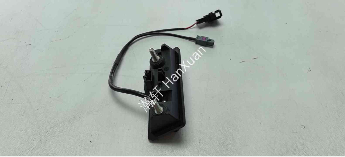 5N0827566AA-HX is suitable for Volkswagen Audi trunk handle, luggage compartment tailgate switch with camera