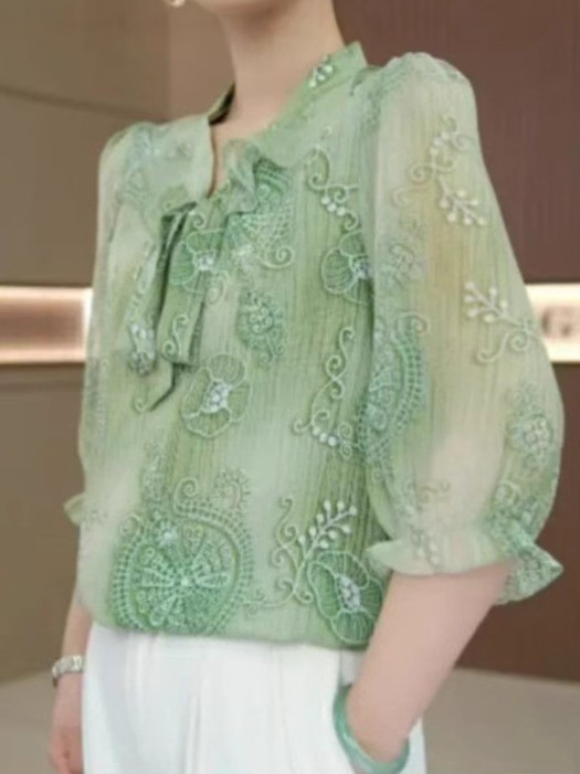 2025年夏の新作女性用半袖シャツ、年齢を軽減する蝶ネクタイ半袖Tシャツ、お腹をカバーする痩身トップス、薄手のボトムシャツ|undefined