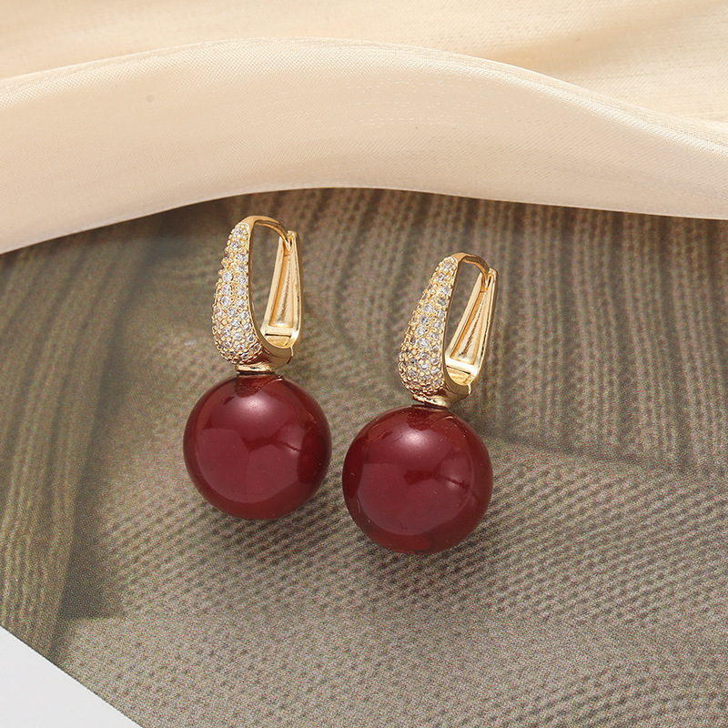 Elegante øreringe med dråbedesign i sølv til kvinder_voghion.com