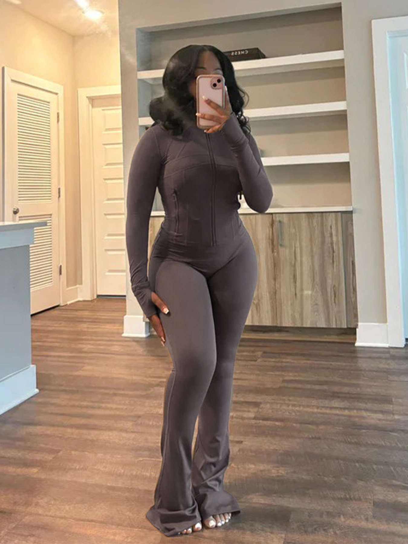 회색