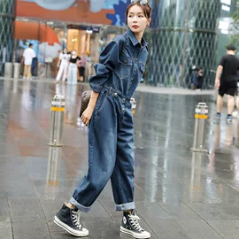洋气高腰牛仔连体裤套装女2026春新款宽松磨白休闲工装连衣裤