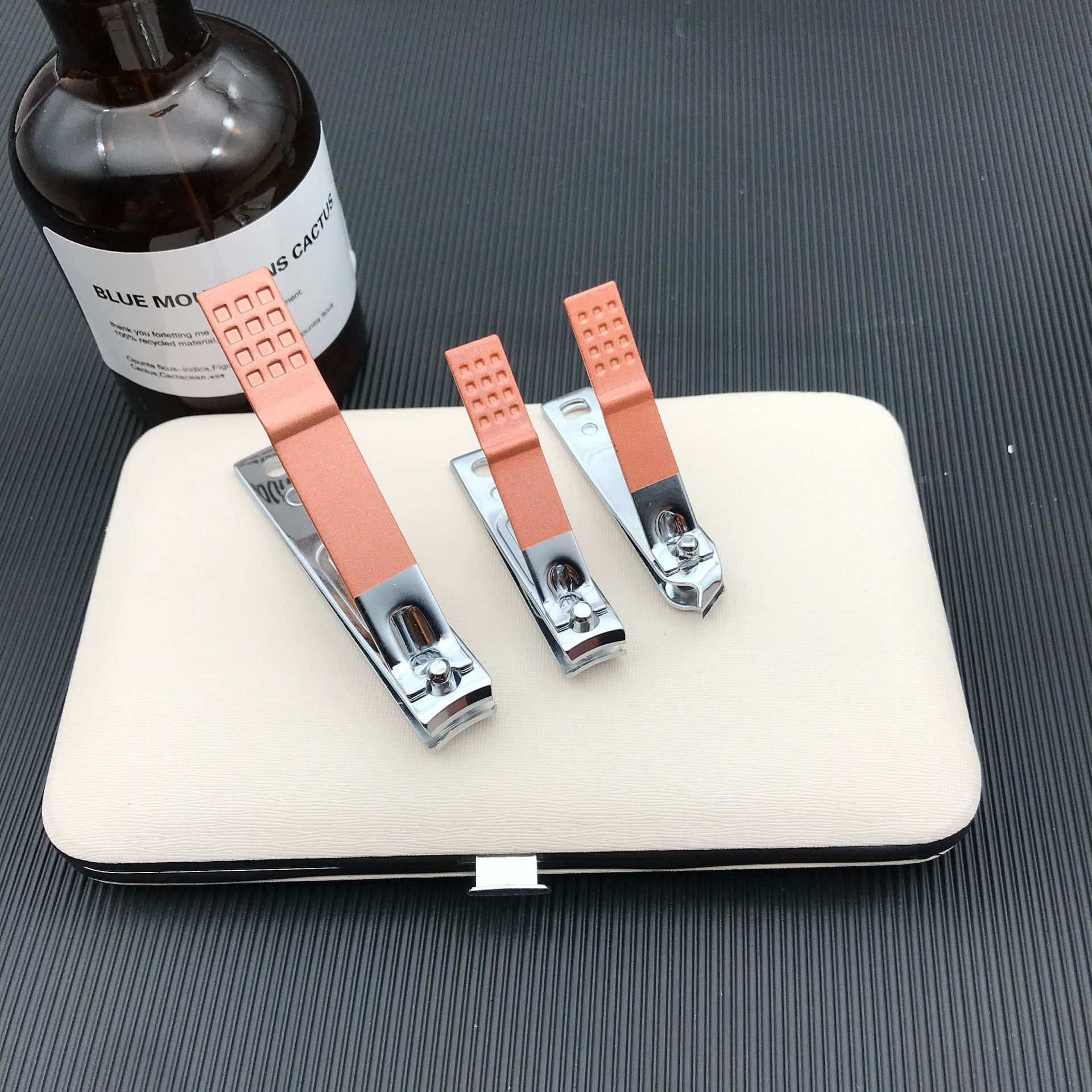 Nail Tool Set Image 2