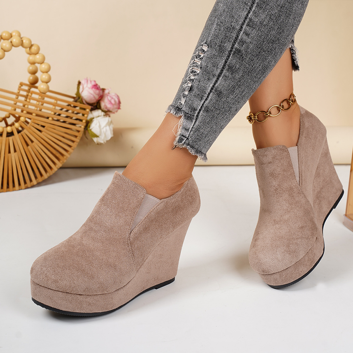 Dames plateau instappers suède sleehak schoenen elegant_voghion.com