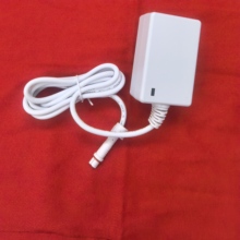 輕智能適配器12伏輸出電源插頭輕智能電源適配器變壓器插頭插座
