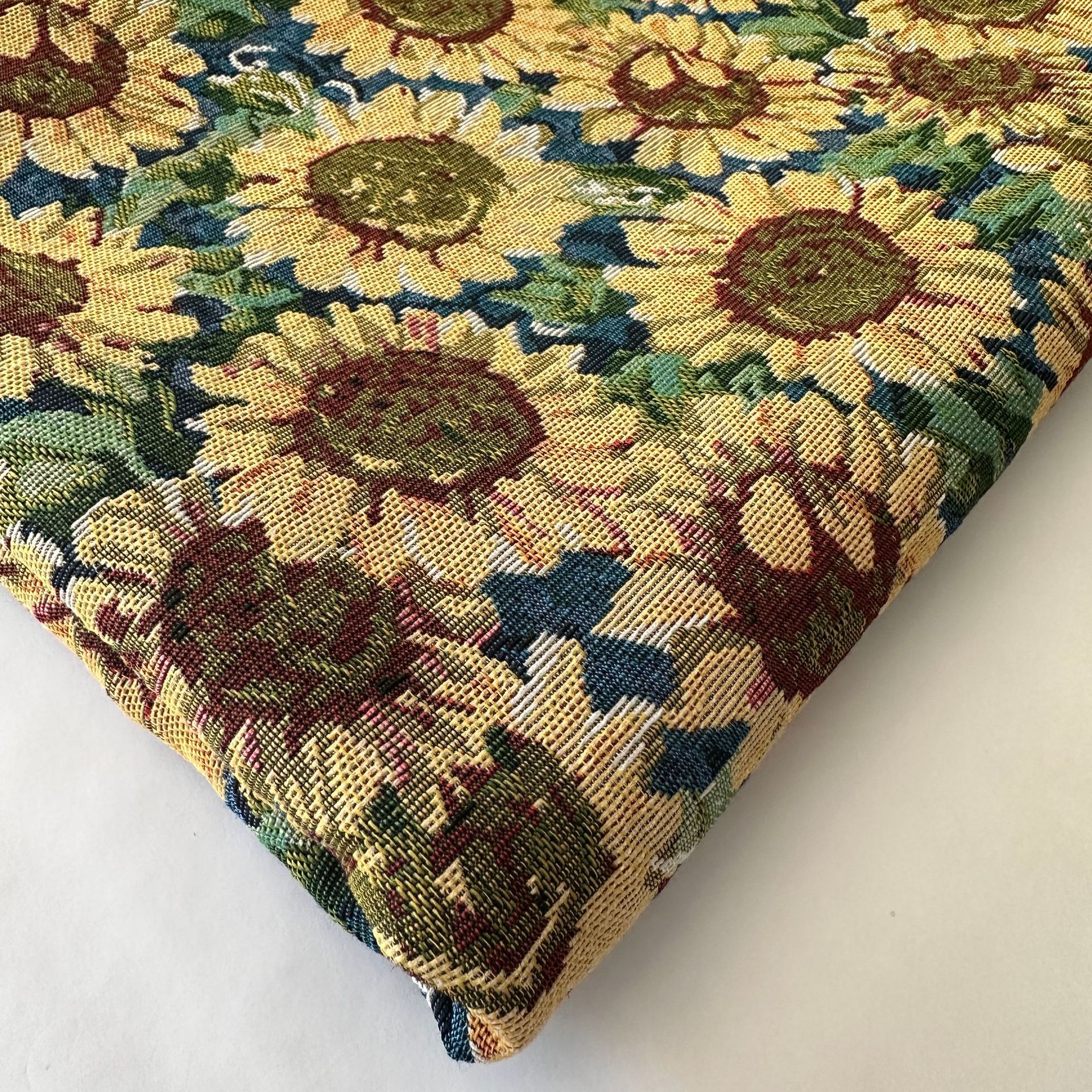 Nuevo estilo retro tela jacquard de alta precisión DIY mesa de mesa bandeja envuelta pecho zapatos superiores bolsa falda ropa de mujer