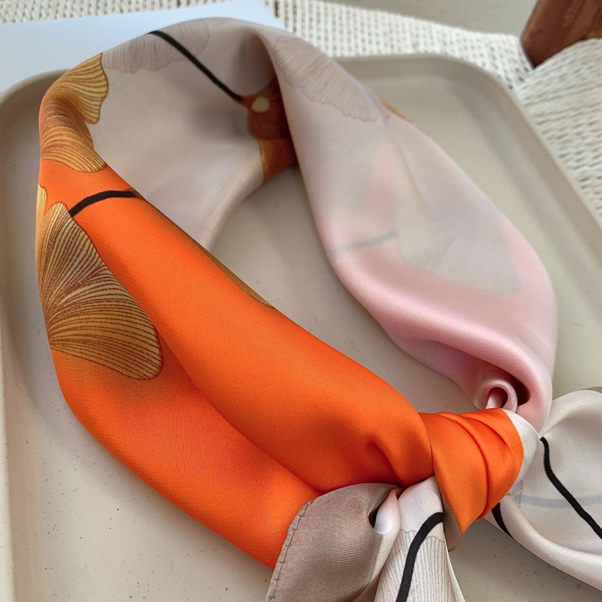 Printing Design Women's Elegant Business Color Block Ginkgo Leaf Polyester Printing Silk Scarves