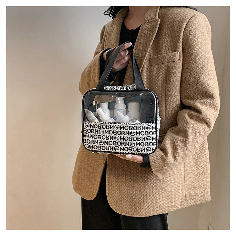 The makeup and toiletries bag can enhance the appearance level. The transparent PVC makeup box is portable and has a large capacity undefined