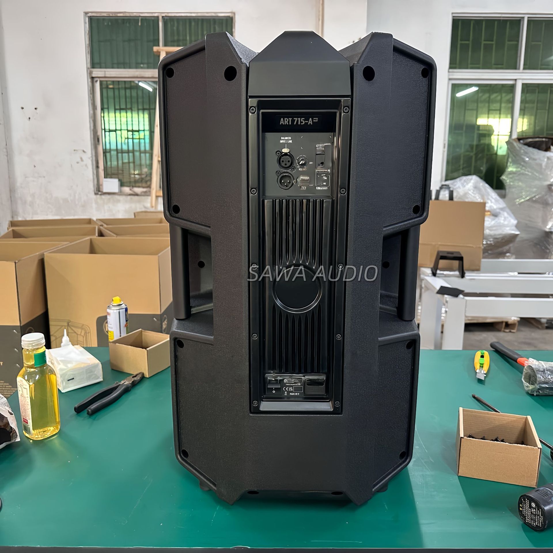 ART 745A MK5 15 pulgadas al aire libre bar de escenario a prueba de agua sonido activo dos divisiones de altavoces de matriz lineal profesional