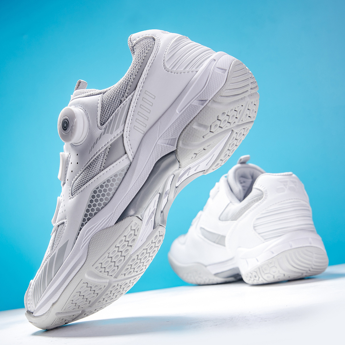 Zapatos de bádminton para parejas, zapatos de entrenamiento antideslizante con base de tendón profesional, zapatos de bádminton de alta calidad de doble botón giratorio